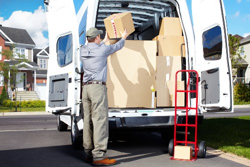 Van-based moving support for homes and offices
